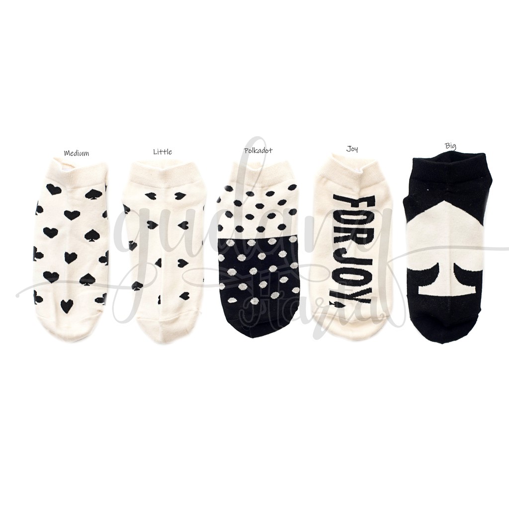 Kaos Kaki Pendek Wanita Black And White Sock Simple GH 103608