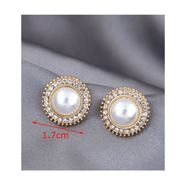 LRC Anting Tusuk Fashion Gold Color Diamond And Pearl Round Alloy Earrings A61834