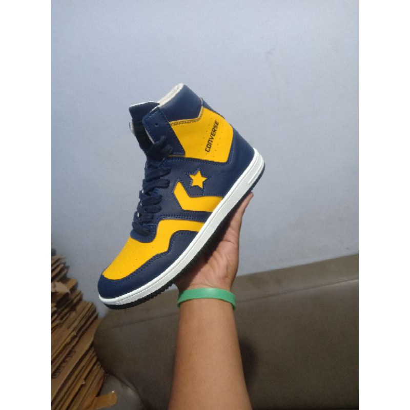 SEPATU CONVERSE BOOT RETRO/SEPATU SNEKERS PRIA/SEPATU BASKET