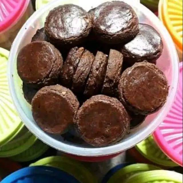 

Kue kacang coklat