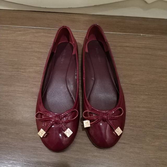 Louis Vuitton Flat shoes
