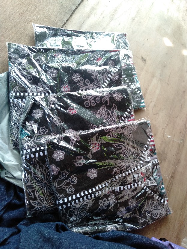 Atasan Batik Dolby Dolbi Dobby Doby Tenun Sutra Tulis Halus Katun Atbm Baron ,sarombit Atasan