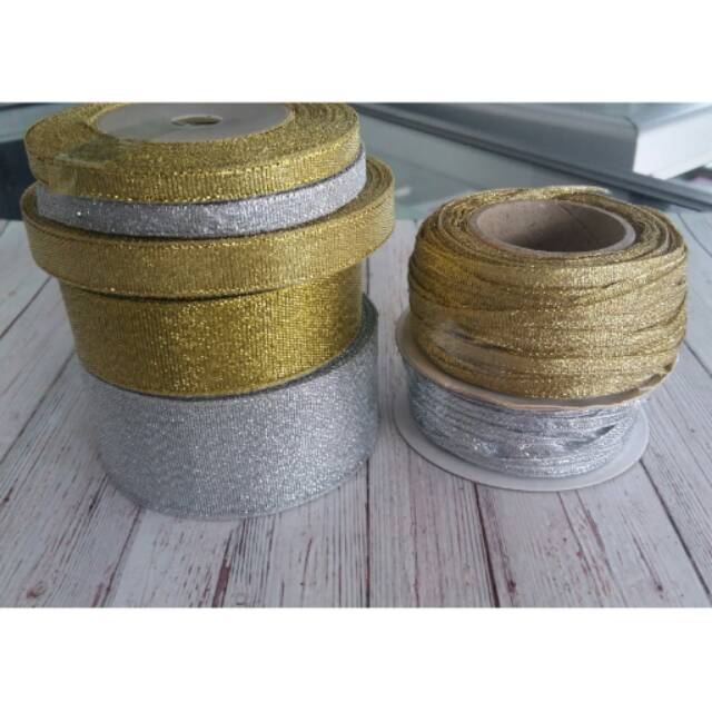 

Pita emas dan silver