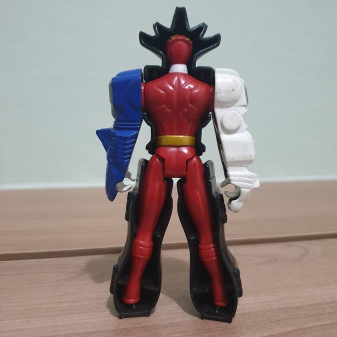 Action Figure Red Ranger (Power Ranger Wild Force) With Megazord Suit Af4624