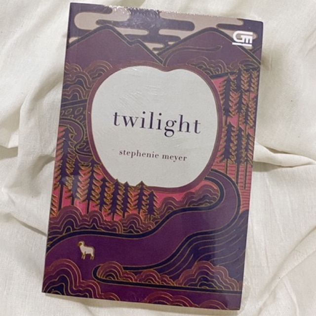 [PRELOVED] NOVEL TWILIGHT - STEPHENIE MEYER BAHASA INDONESIA MURAH