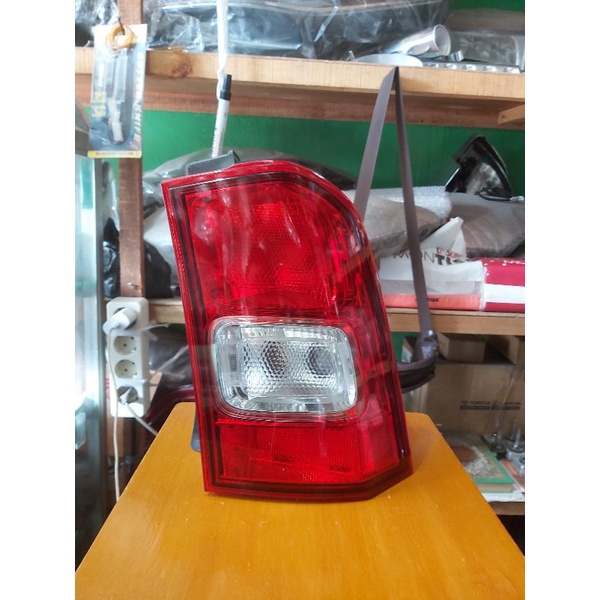stoplamp suzuki ignis kanan ori