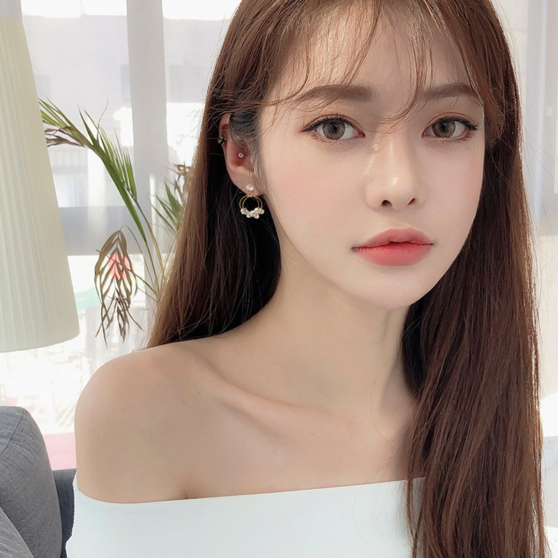 Anting Juntai Bentuk Bulat Geometris Bahan Logam Untuk Wanita