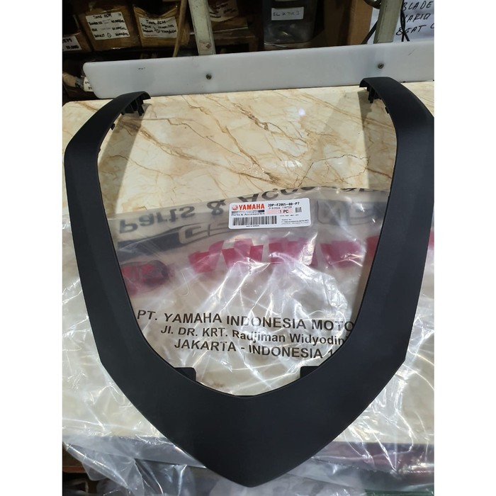 COVER FRONT DASI ALIS NMAX HITAM DOFF ASLI ORI YAMAHA 2DP-F2865-00-P7 - gold