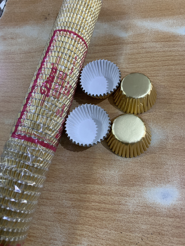 

Case Diva 80/32 GOLD / 1 roll 1000 pc muffin kertas