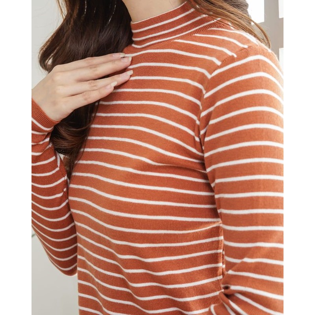 Lany Turtleneck Sweater Soft Knit Import - Atasan Rajut Salur Kerah Tinggi - Blouse Korea TM (J117)