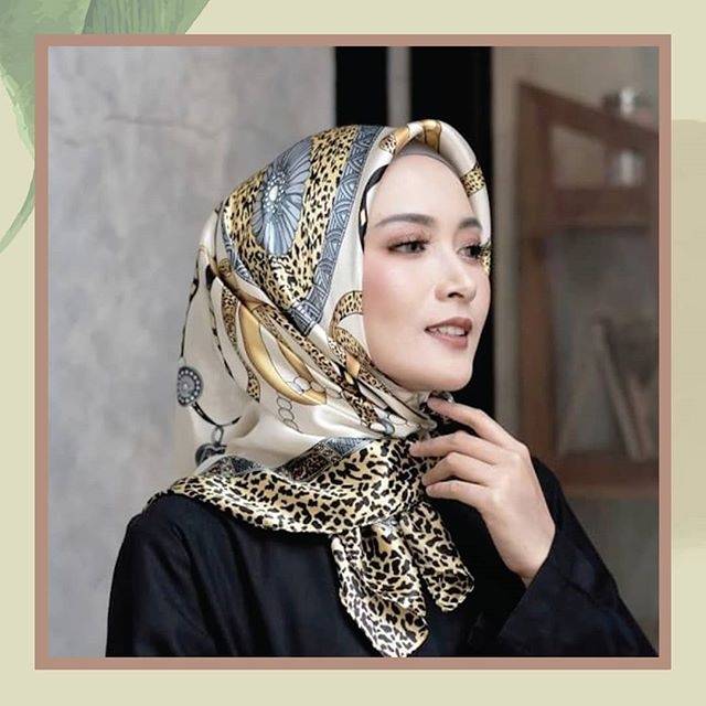 KODE H45 HIJAB SEGI EMPAT