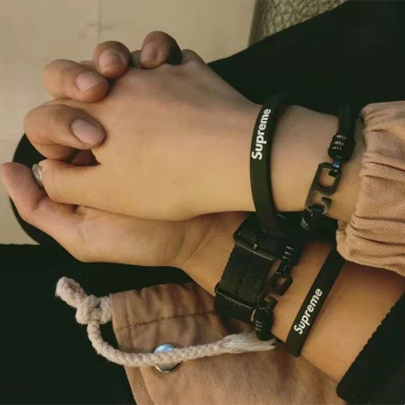 WRISTBAND GELANG PRIA WANITA UNISEX MADNESS 9 KAIN STAINLESS ANTI KARAT KOREA