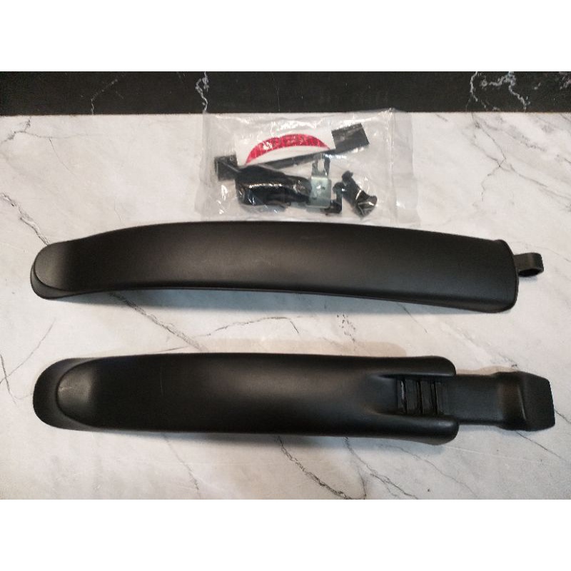 Fender polygon 01 hitam selebor sepeda