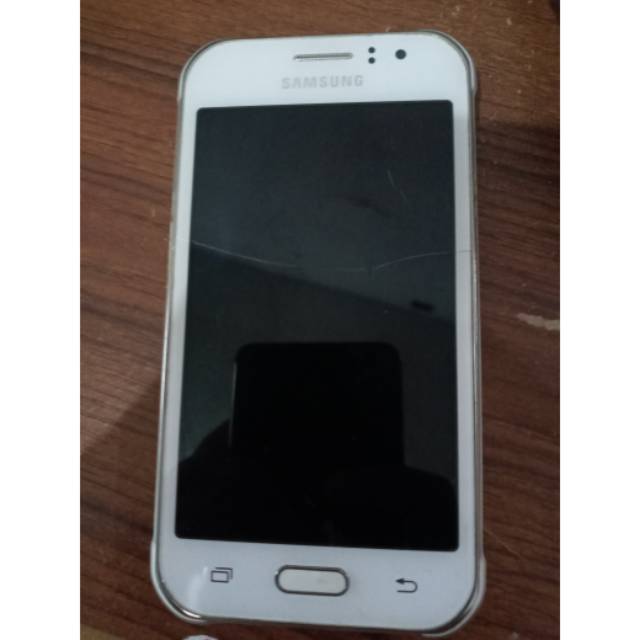Samsung J1 Ace bekas