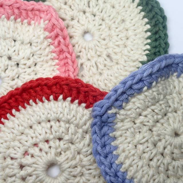 Alas gelas crochet / alas gelas rajut / handmade /alas gelas