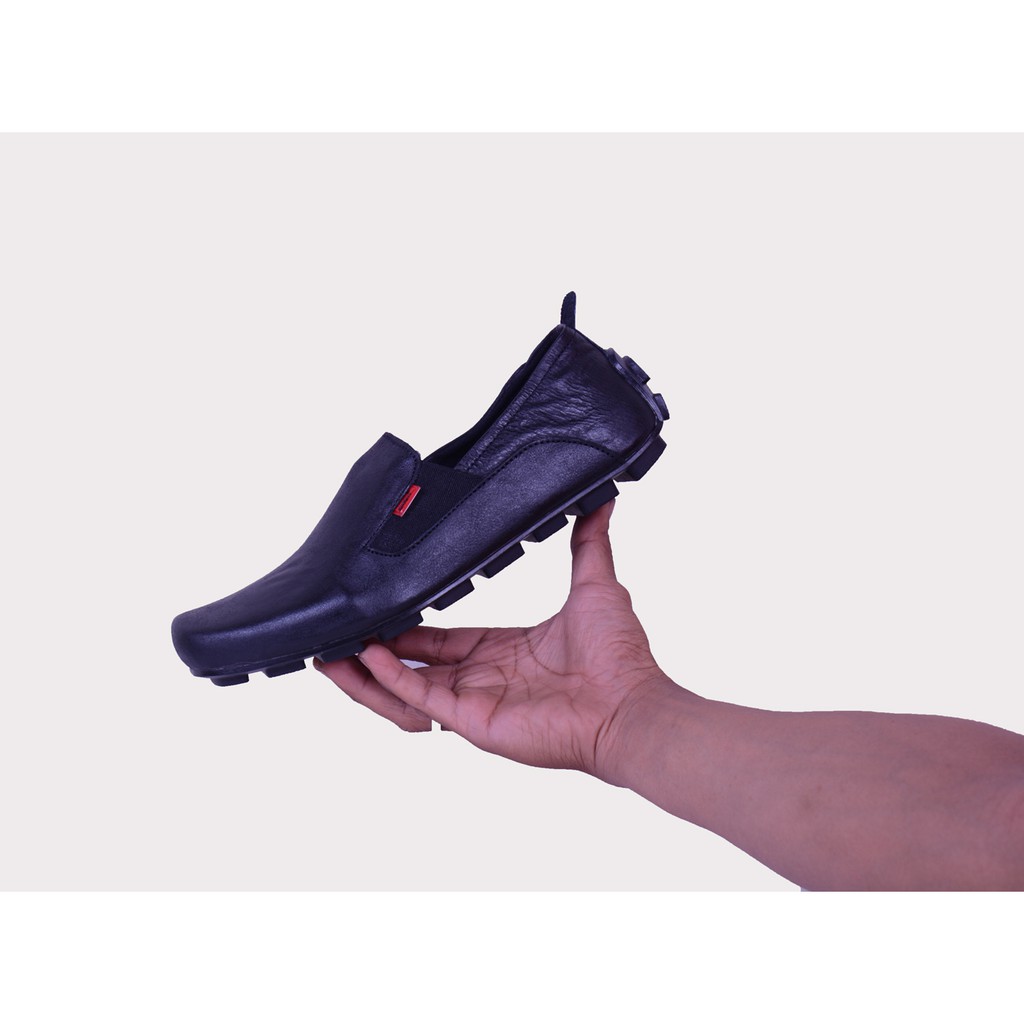 Promo Sepatu Pria Kickers Slip on Kulit Ori Termurah Hitam