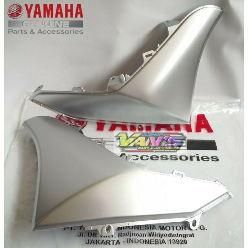 COVER SAYAP DEPAN BAWAH BORDES KANAN KIRI NEW NMAX 2021 SILVER ORIGINAL YAMAHA YGP