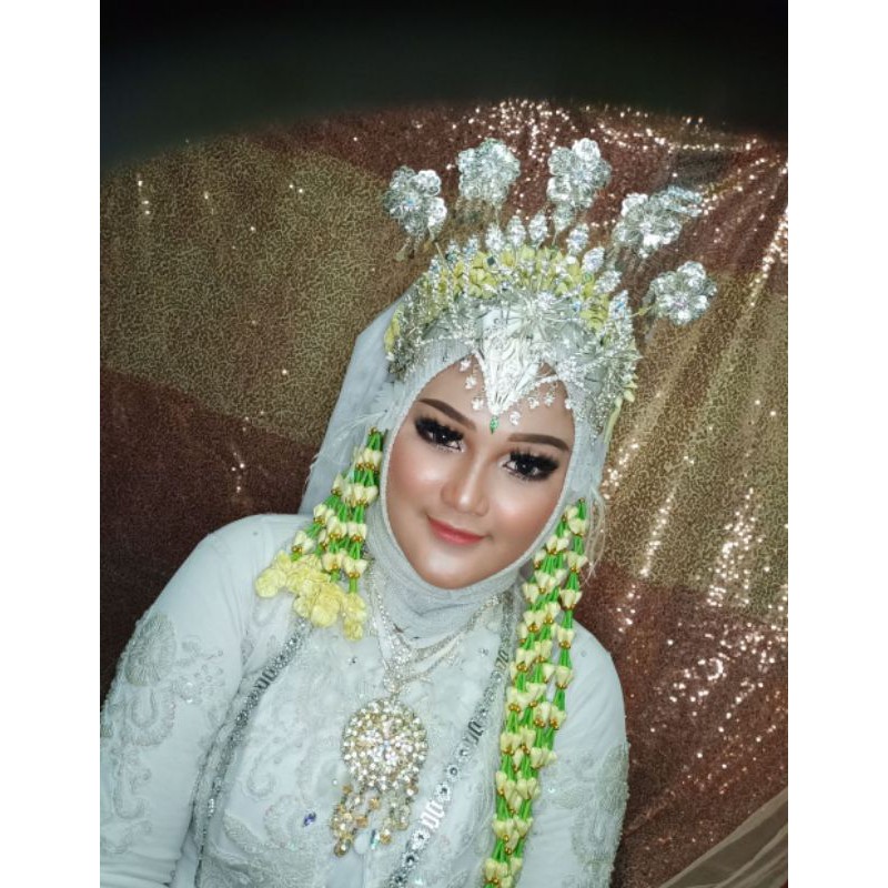 paket akad paket nikah paket wedding , makeup busana dan backdrop / lattar foto