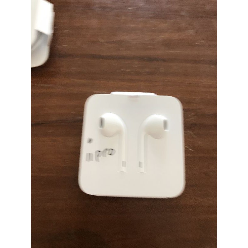 Airpods 3 pro ibox store. Айрподс не оригинал. Аирподсов 2 оригинал и не оригинал. Аирподс 3 комплект и не оригинал. Айрпотсы за 154 рублей.