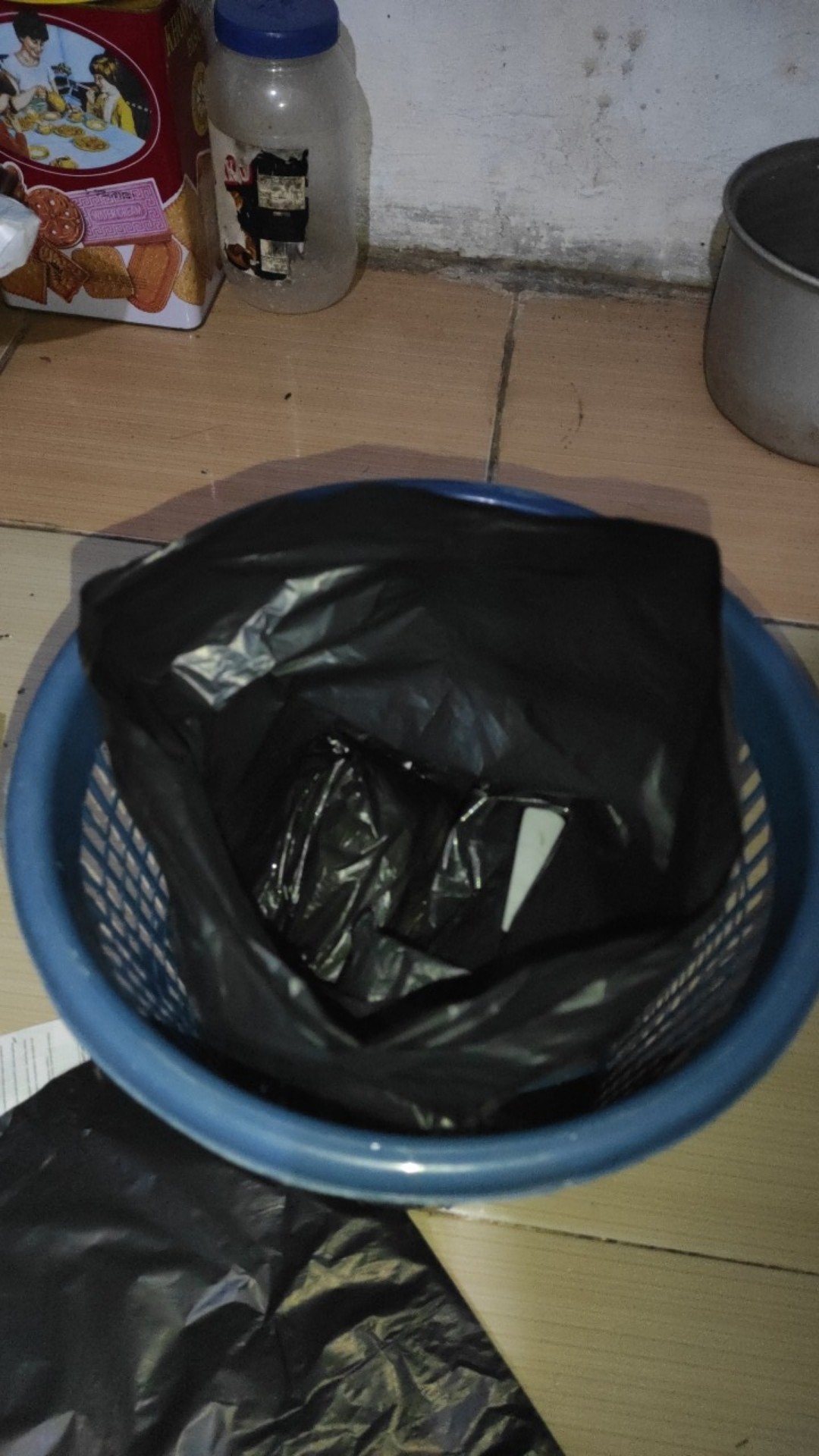 Kantong Sampah Tempat Sampah Hd Warna Hitam Ukuran 30 X 40 Cm Isi 100pcs Tahan Sobek Dan Bocor