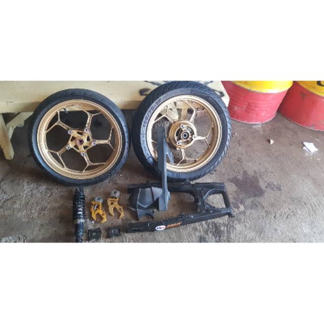 VELG BAN SHOCK dan ARM copotan NINJA atau Z250 FI 2016