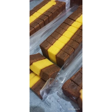 

Kue Spikoe Surabaya / Spiku Dobel Coklat