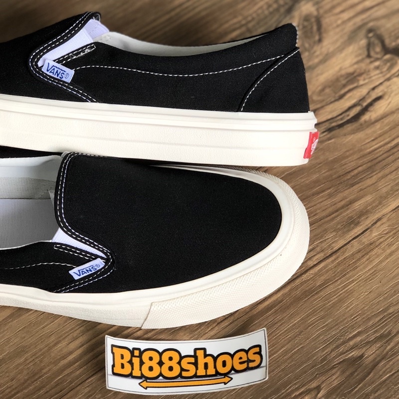 VANS SLIP ON BLACK WHITE BNIB 1:1 OG