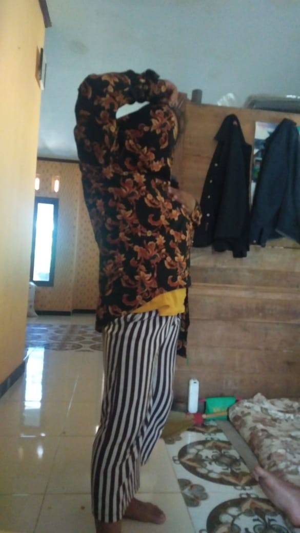 [gridline - Ls046 Navy Blue & Ls016] Kemeja Batik Pria Katun Lengan Panjang Slimfit Modern Simple