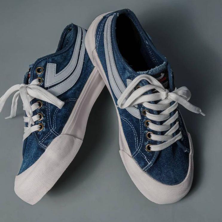 Bagus Banget.. Sepatu jhonson galaxy pro low denim - johnson original