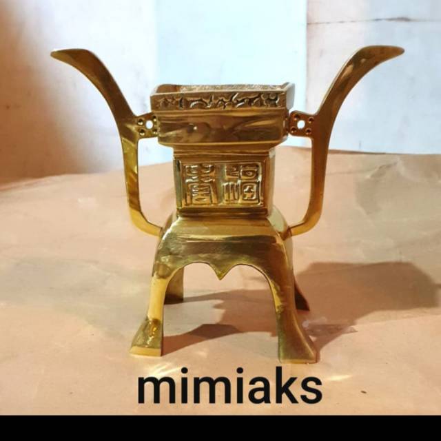 Hiolo Hio lo Tempat Hio/Dupa Kuningan