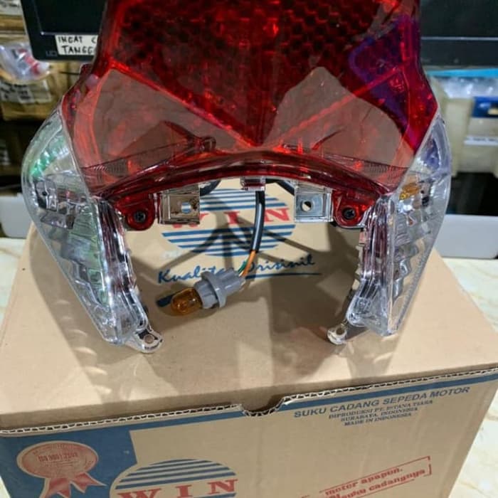 lampu belakang Vario 125