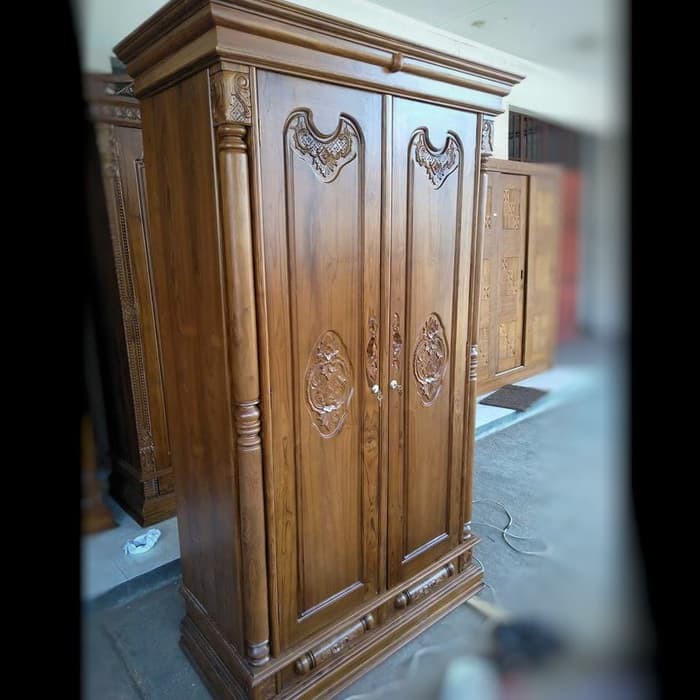 lemari pakaian kayu jati model peluru pintu 2