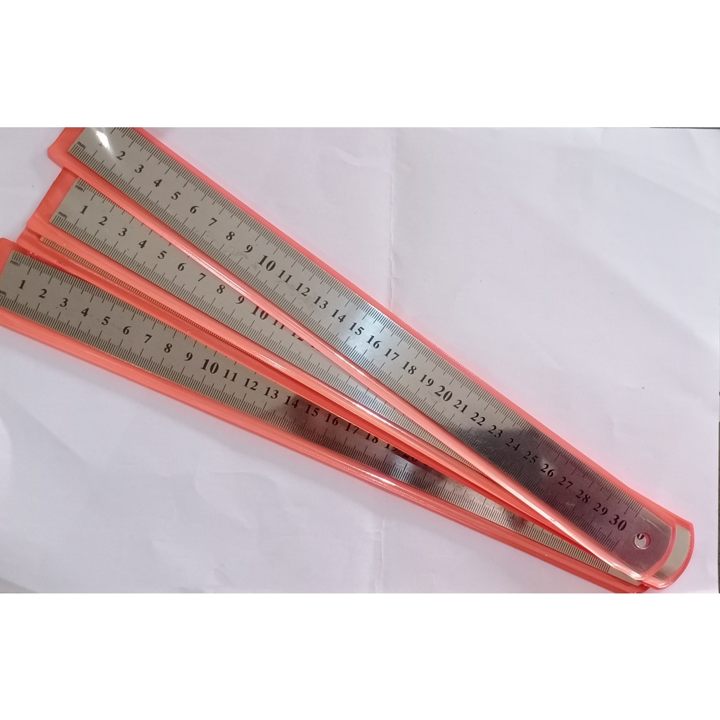

Penggaris Besi 30CM