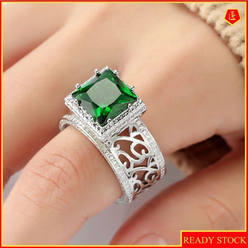 [Ready Stock]Temperament Hollow Flower Emerald Square Diamond Ring