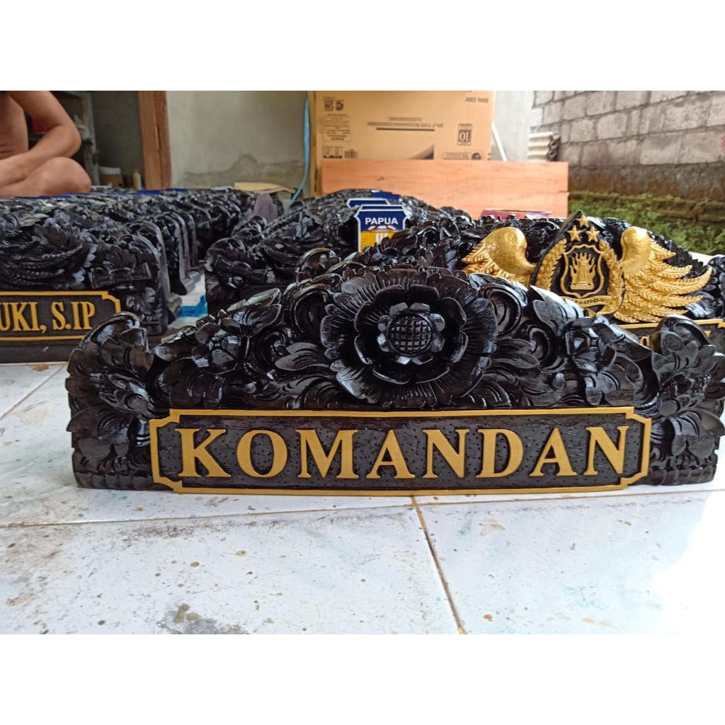 Papan nama meja kayu ukiran bunga Matahari Nameplate hiasan dekorasi bali