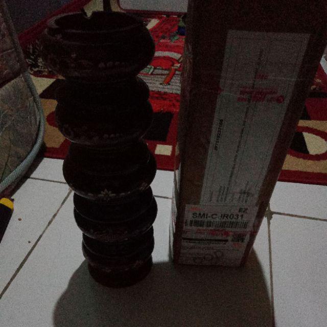 Asbak Rokok Ukir Cukit Kerajinan Kayu Jati