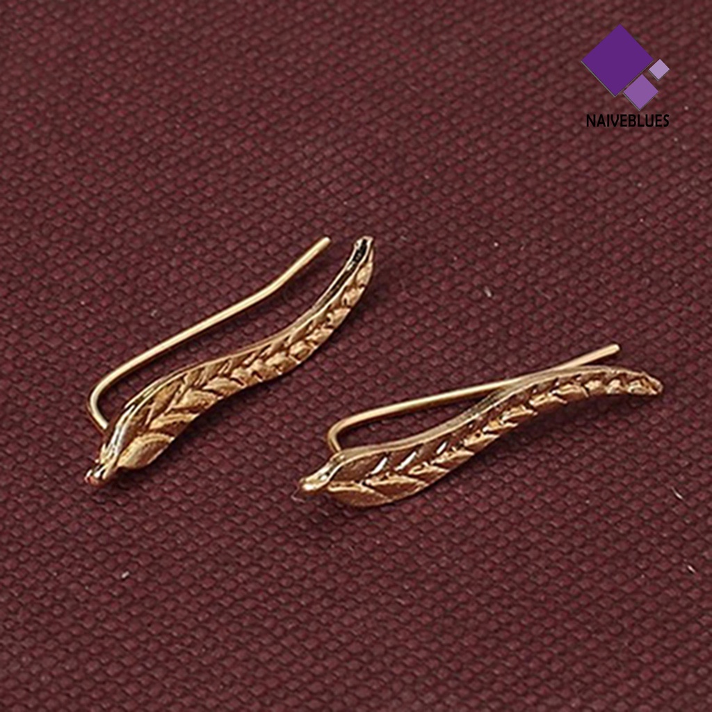 1 Pasang Anting Stud Bentuk Daun Bahan Alloy Untuk Wanita