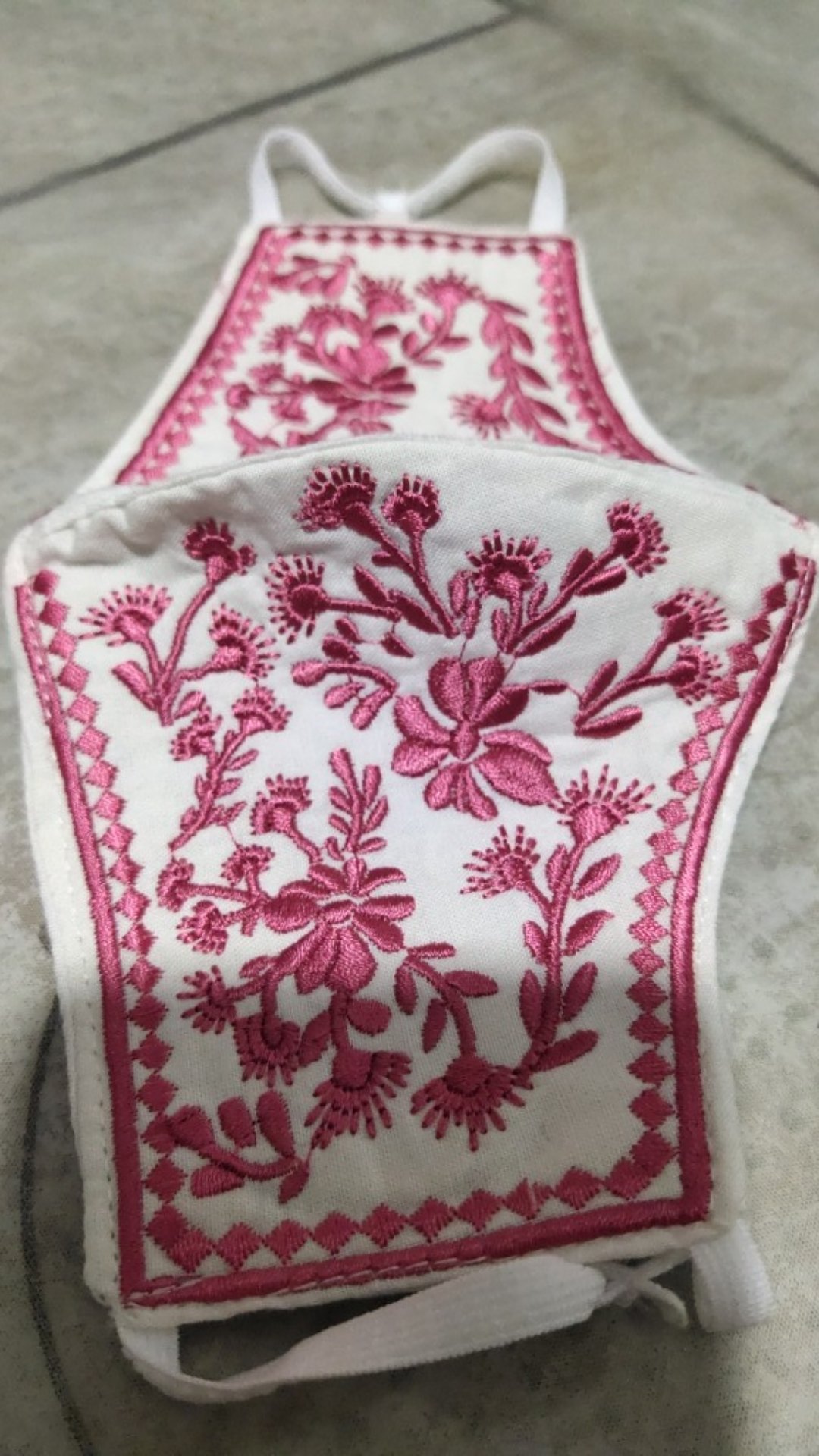 Masker Bordir Ranting Bunga Pink