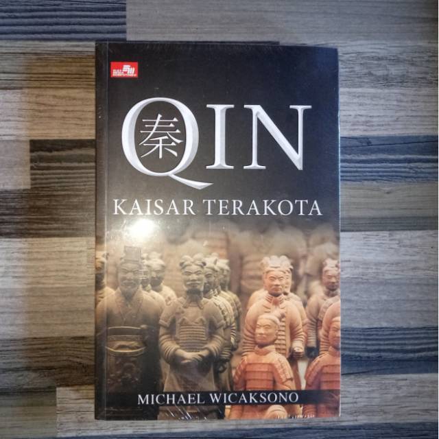 QIN KAISAR TERAKOTA