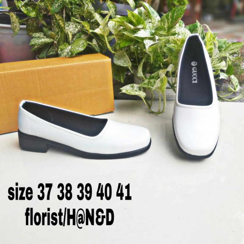 Sepatu Fantofel hak wanita putih sepatu perawat wanita sepatu flat putih merk guc*i size 36-40