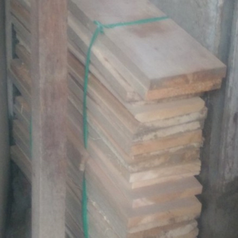 Papan Nisan Kayu Satu Set Kayu (Nisan Kayu +Penutup Liang Lahat) , 12 batang,