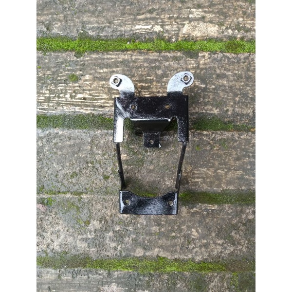 Breket Dudukan Pangkon Dada Dasi Panel Body Bodi Depan Yamaha Vega R Lama Vega Kecil Original