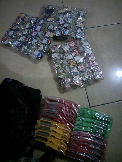(isi 100pc) Souvenir Pernikahan Pengupas Buah Dan Sayur Pelangi Kemasan Platik (isi 100pc)
