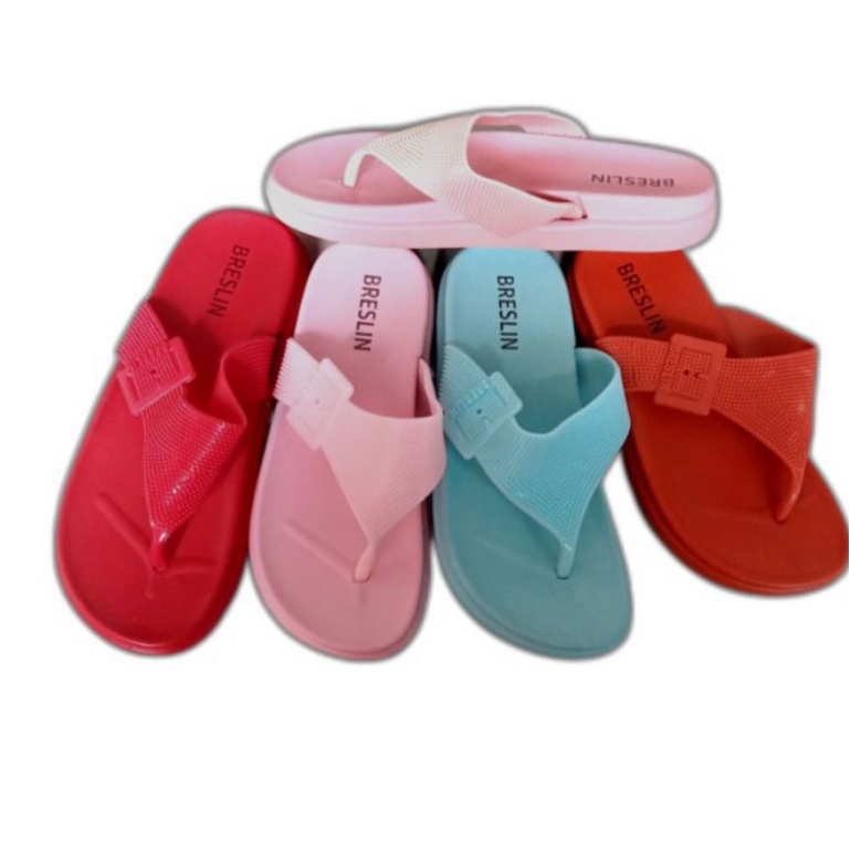 Sandal wedges anak cewek tanggung dari Breslin