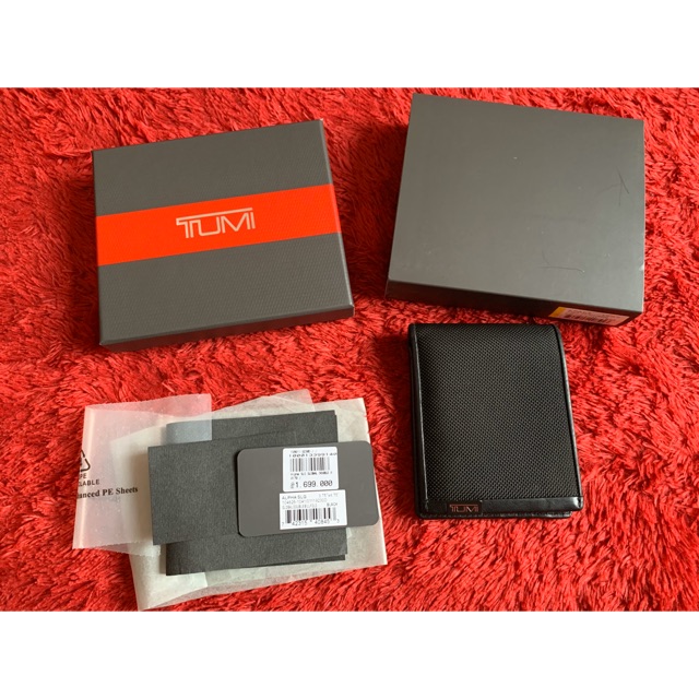 Preloved Tumi Wallet for men