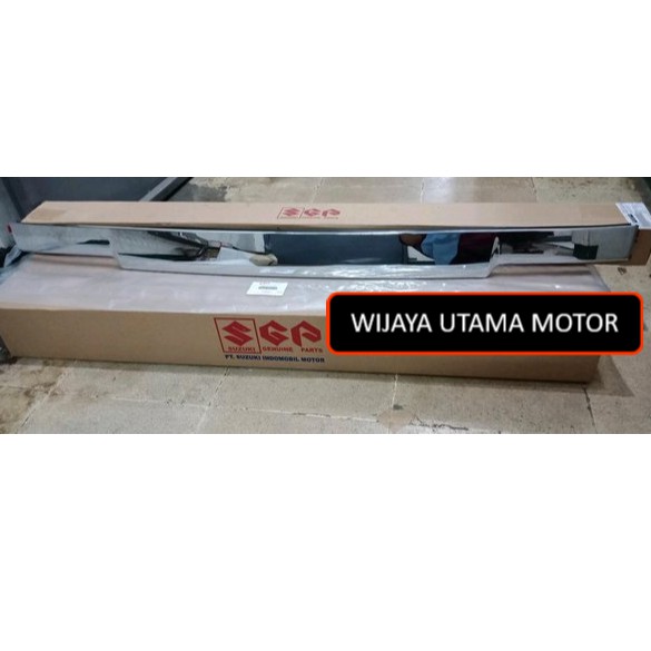 garnish list bagasi trunk lid pintu bagasi belakang suzuki apv Original