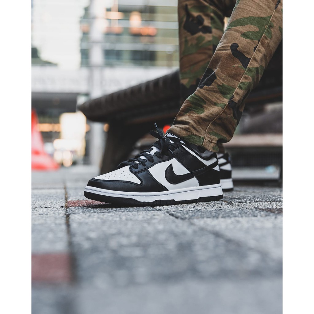Nike Dunk Low "Black / White"