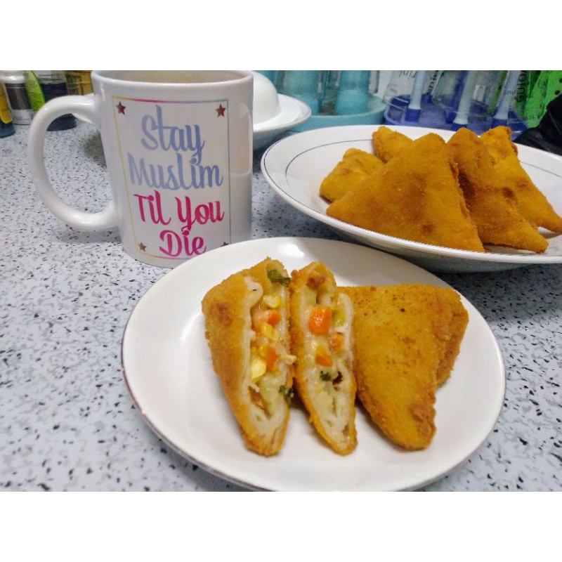 

RISOLES RAGOUT FROZEN FOOD PRAKTIS ENAK