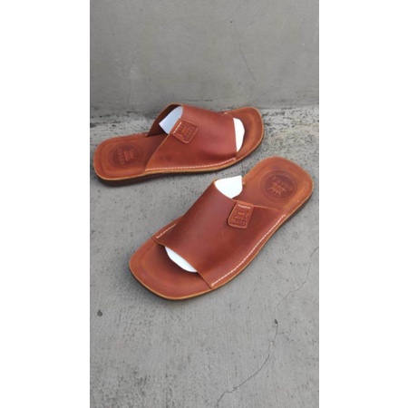 Sandal kulit asli selop pria dewasa cowok original casual  murah terbaru berkualitas kekinian tready model kokop warna coklat muda