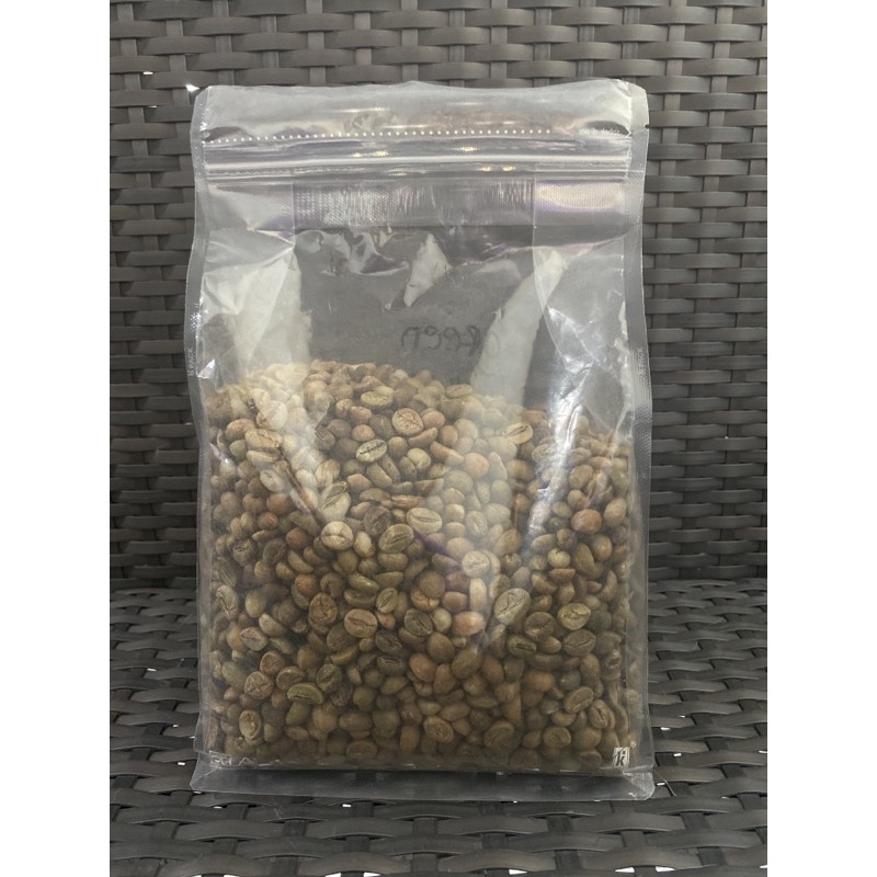 

Kopi Robusta Green Bean Grade A 1kg Jocker Coffee
